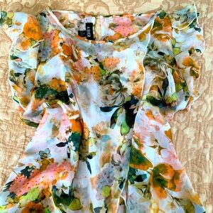 Flowered top/blouse